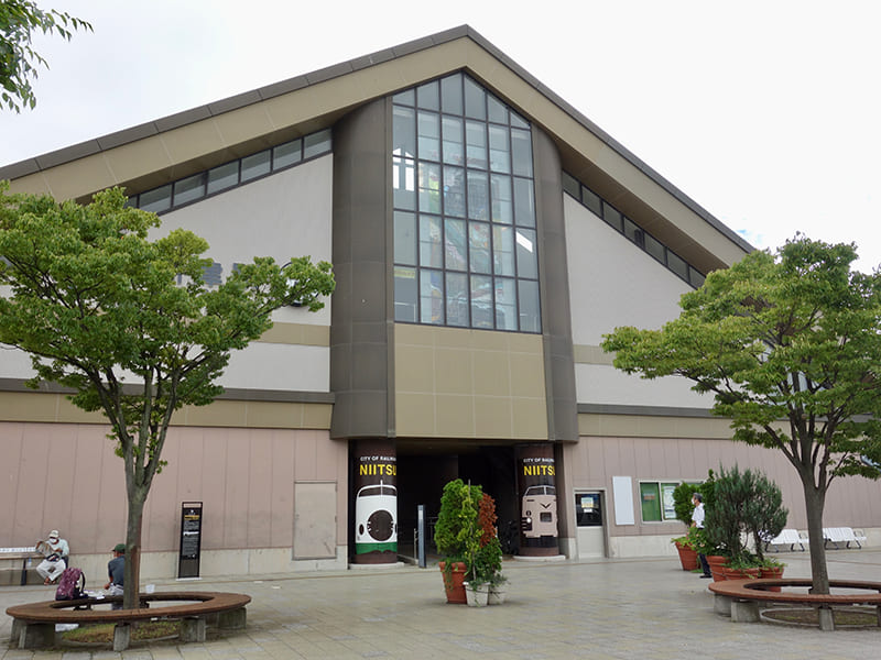 新津駅