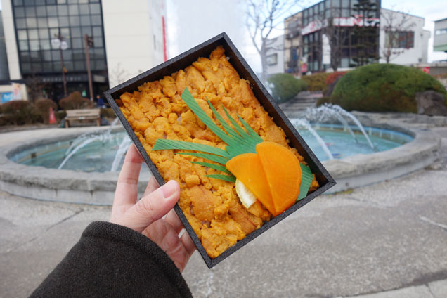 ウニがっぎしりつまったウニ弁当