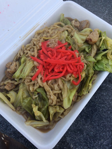 喜多方のラーメン店「食堂いとう」の名物「炒めそば」