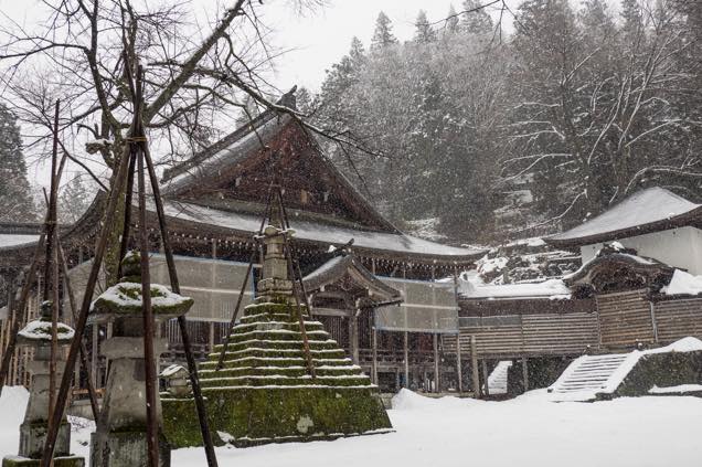 現在の浦佐「善光寺」毘沙門堂