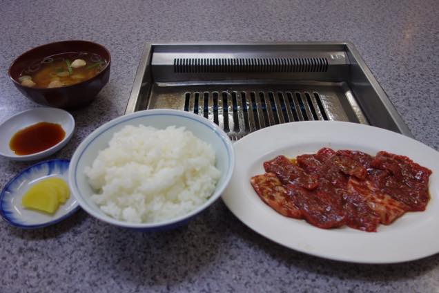 ウインターハウス大丸のカルビ定食