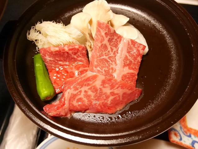 山形牛の陶板焼き