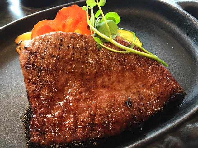 鷹山公 ビフテキ定食