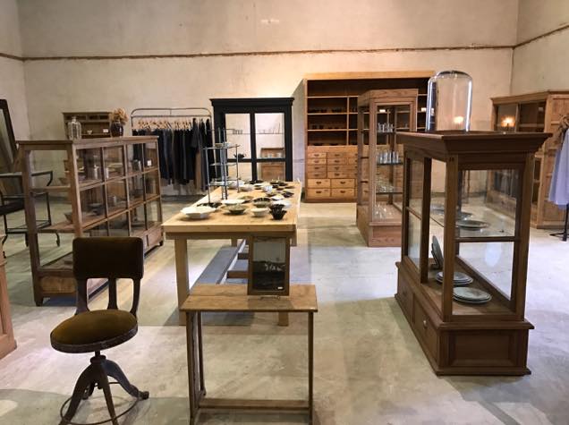 pejite店内