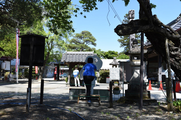元善光寺 顔ハメ看板 裏