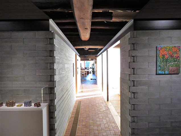はじまりの美術館　館内