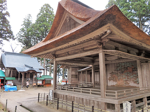 白山神社　能舞台