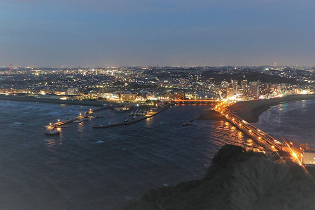 江の島シーキャンドル　夜景
