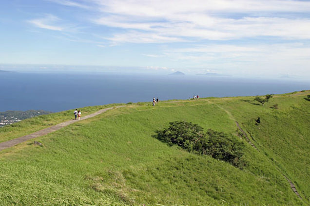 新緑の大室山