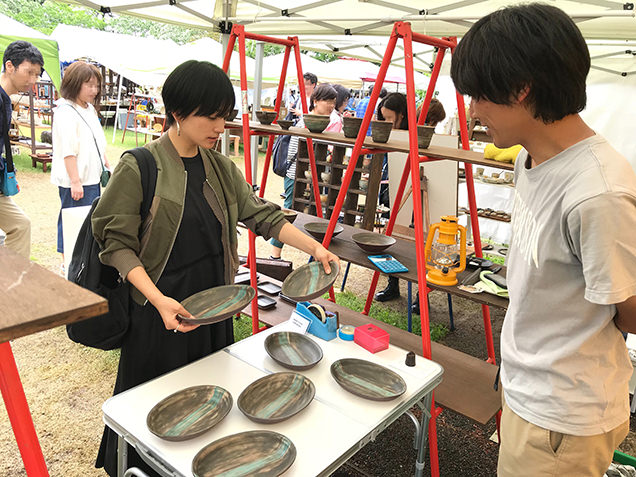 益子陶器市　西丸太郎さんの作品と高山都