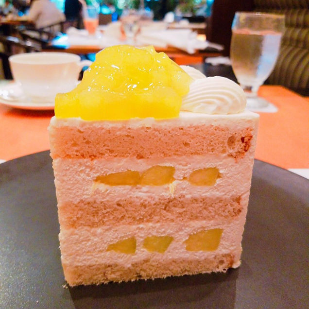 スーパーシリーズのさらに上をいく、メロンたっぷりの「エクストラスーパーメロンショートケーキ」￥3,800
