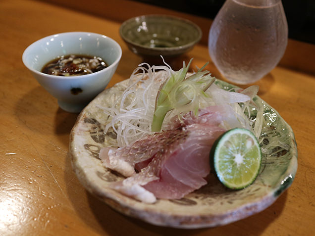 鯛の刺し身