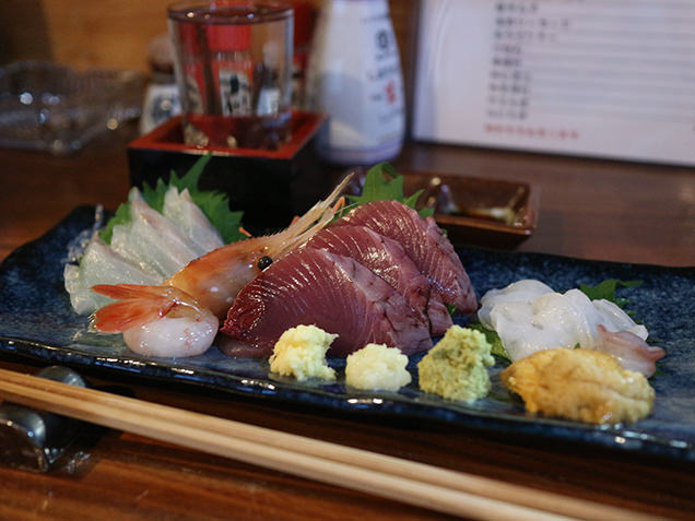 かつお、甘海老、水だこ、うに