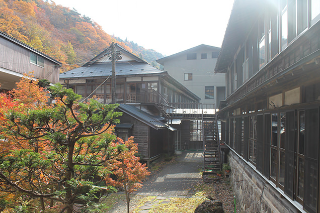 大沢温泉の湯治部