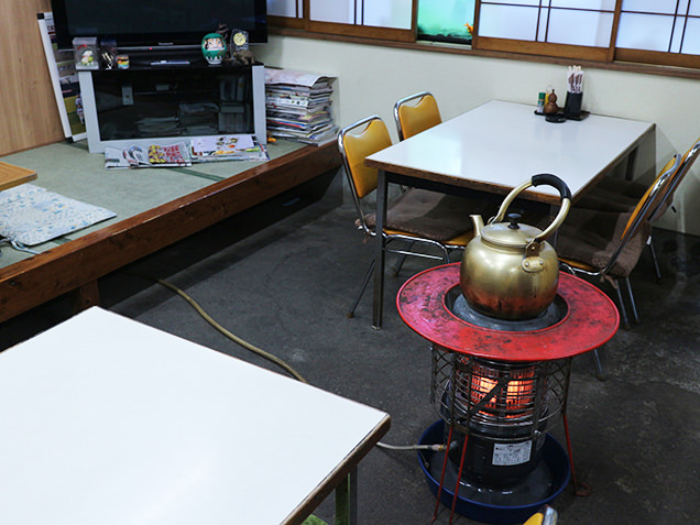 なべやの店内