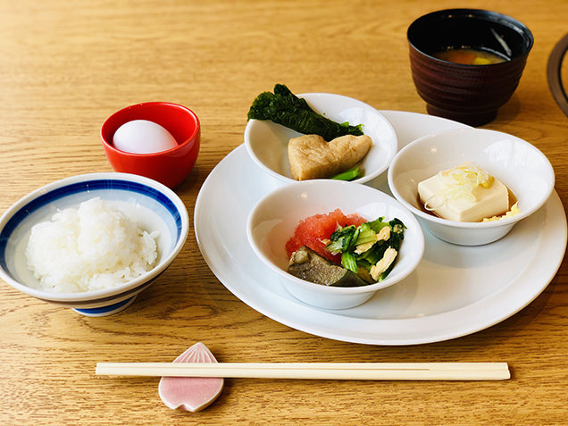 朝食