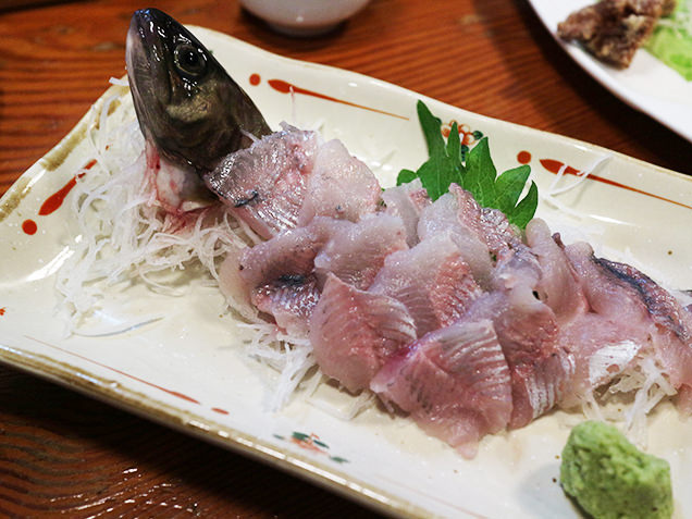 イワナの刺し身