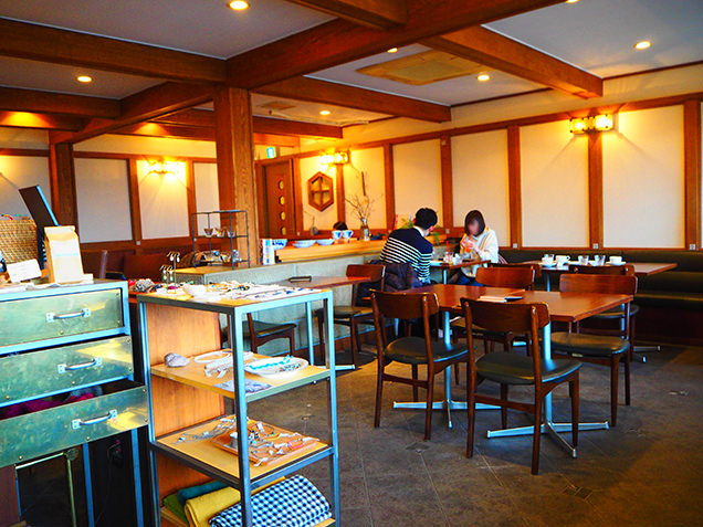 楽水楽山の店内