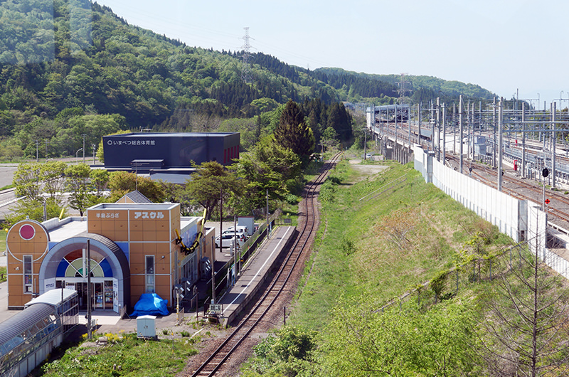 津軽二股駅とアスクル