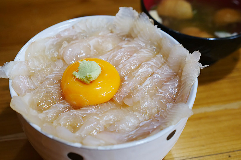 平目漬丼