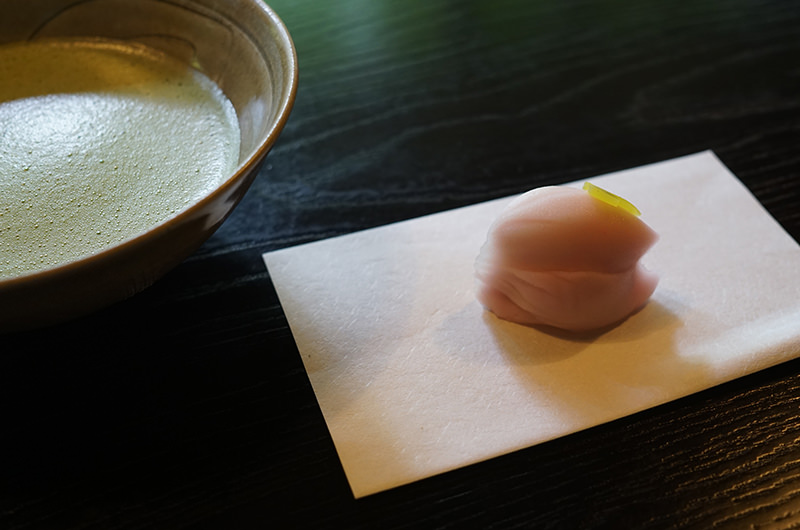 茶菓子とお抹茶