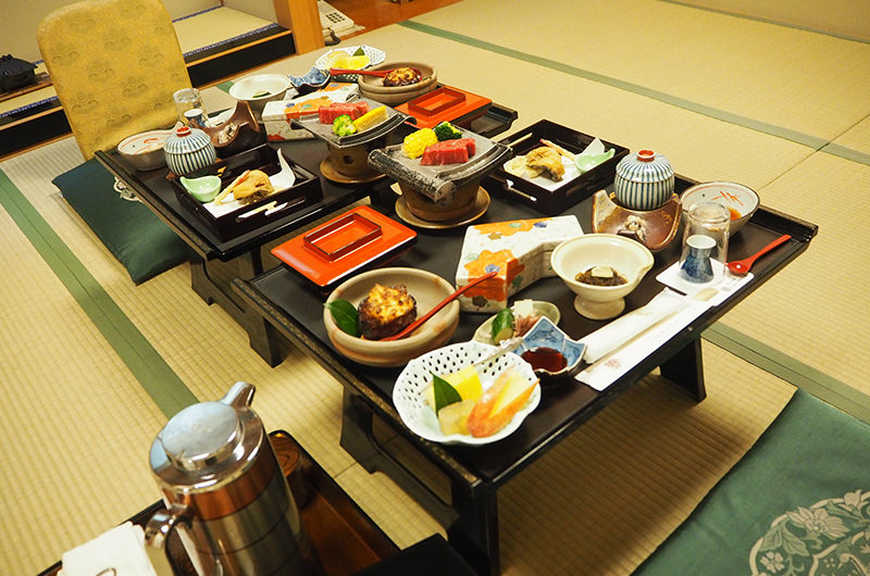 夕食