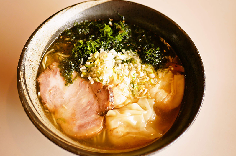 キンメ・エビのワンタン入り下田天然塩ラーメン