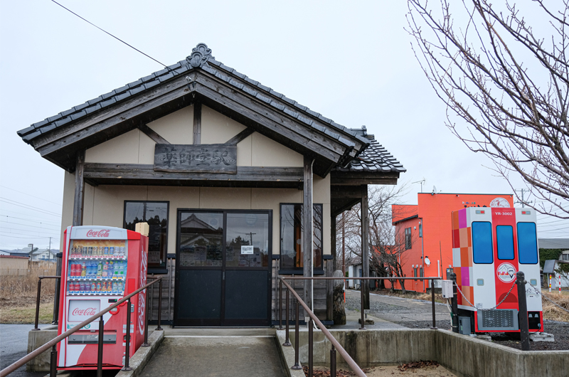 しゃべる赤い自販機