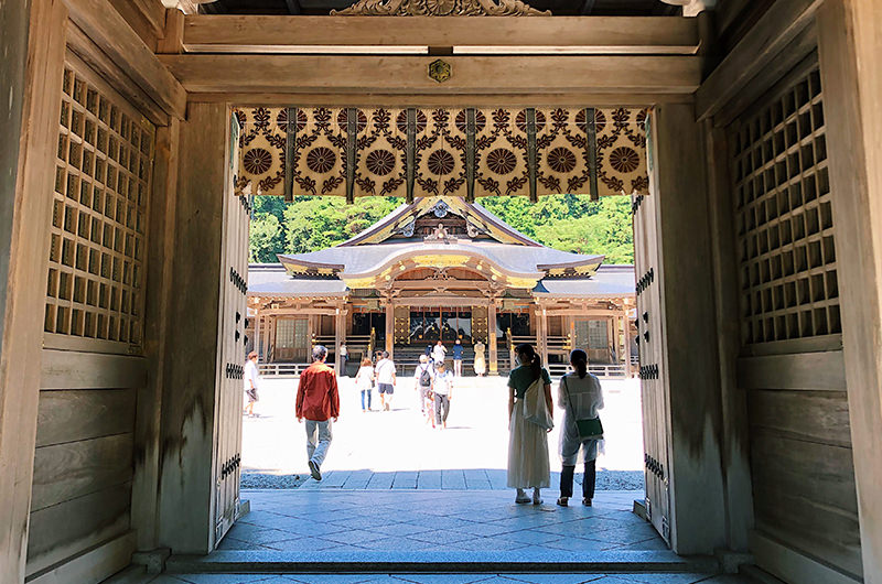 彌彦神社