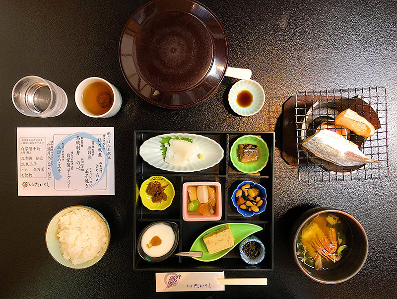 朝食