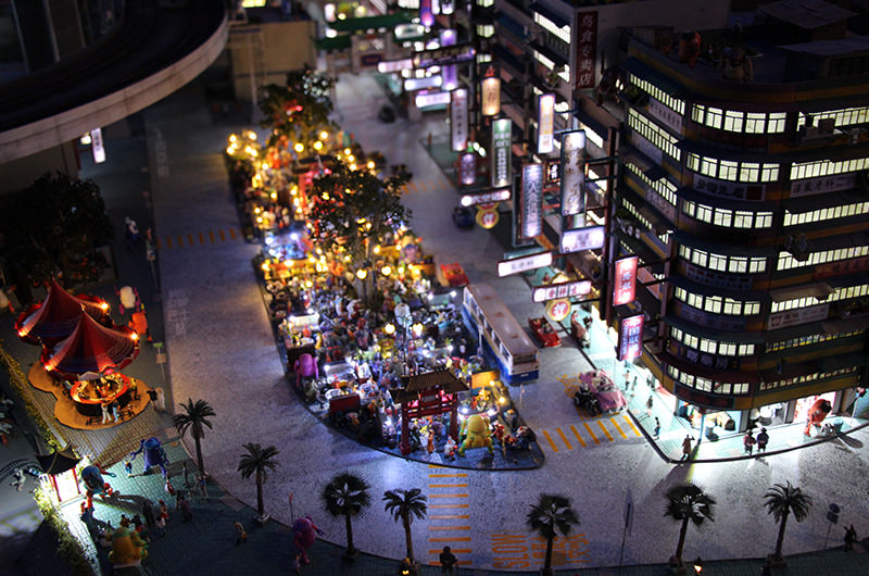 夜の街並み