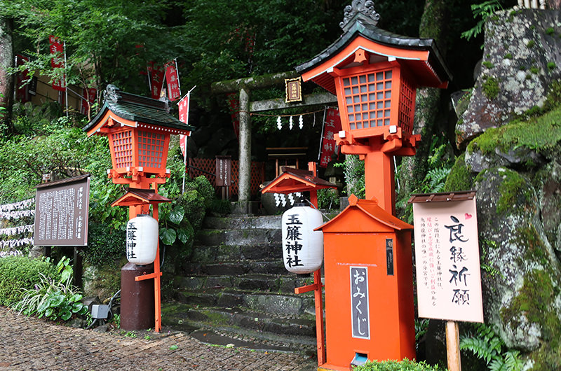 玉簾神社