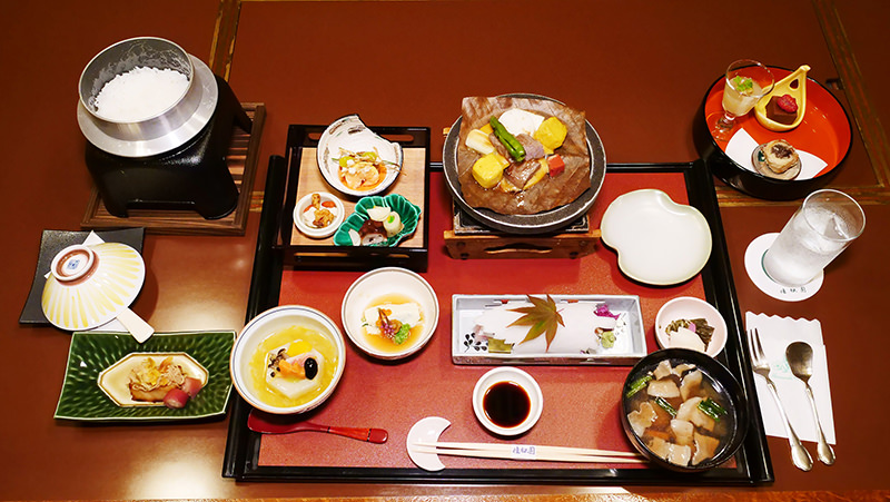 夕食