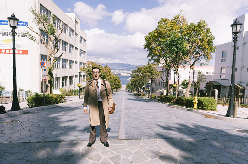 八幡坂　岩井ジョニ男