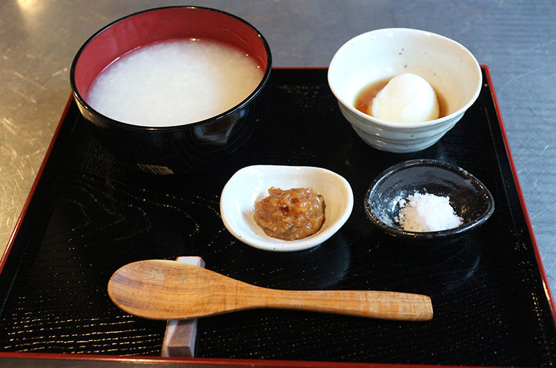 温泉粥　温泉卵　ふき味噌　塩