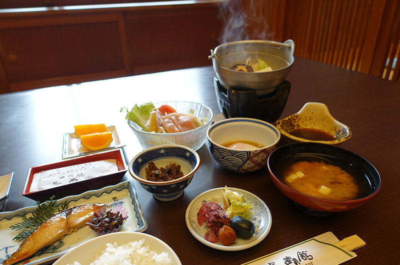 朝食