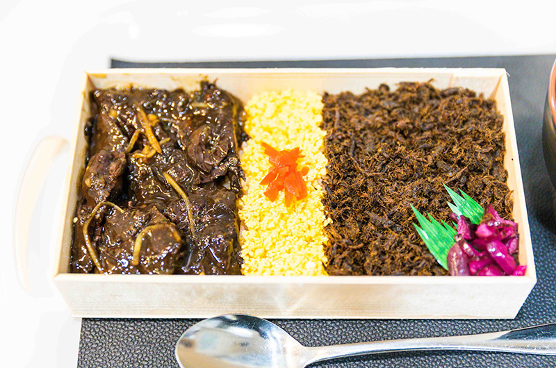 くじら弁当