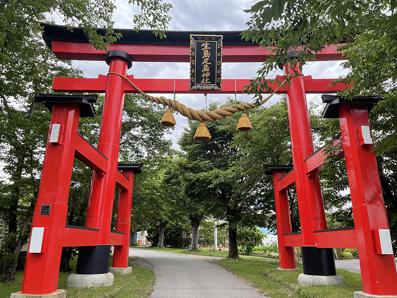 生島足島神社　鳥居
