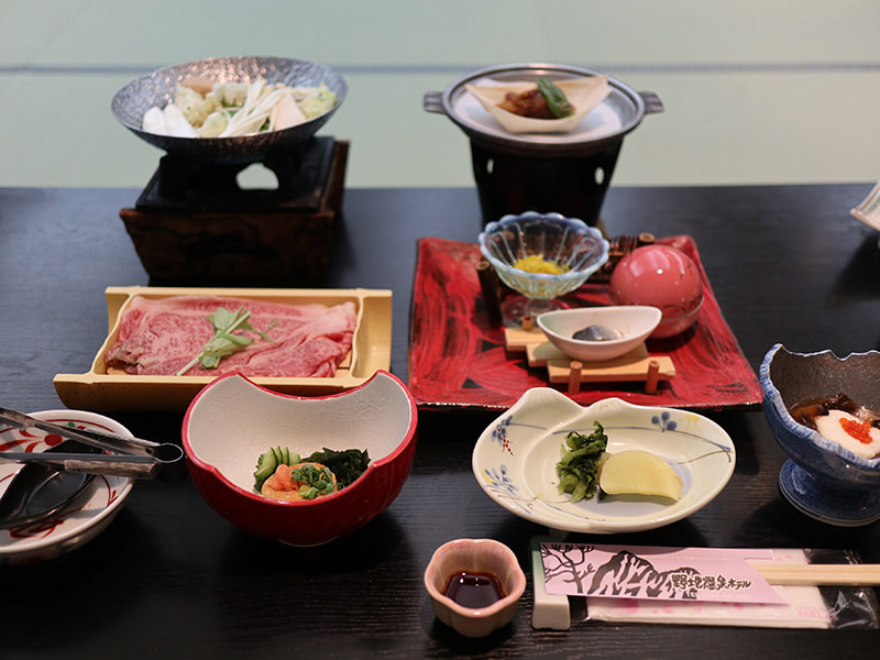 夕食