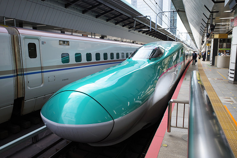 東北新幹線　はやぶさ