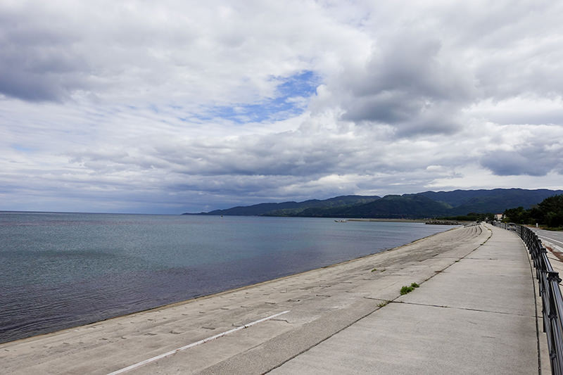 海沿いの道