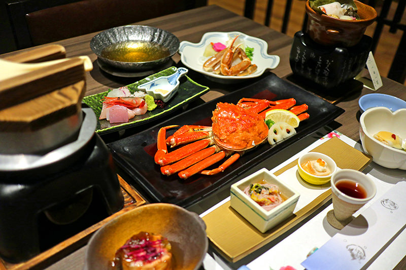 夕食