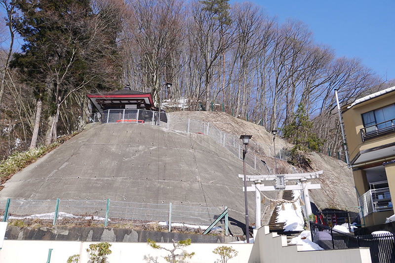 繋温泉神社