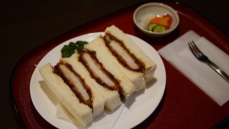 茶屋のカツサンド　ピクルス