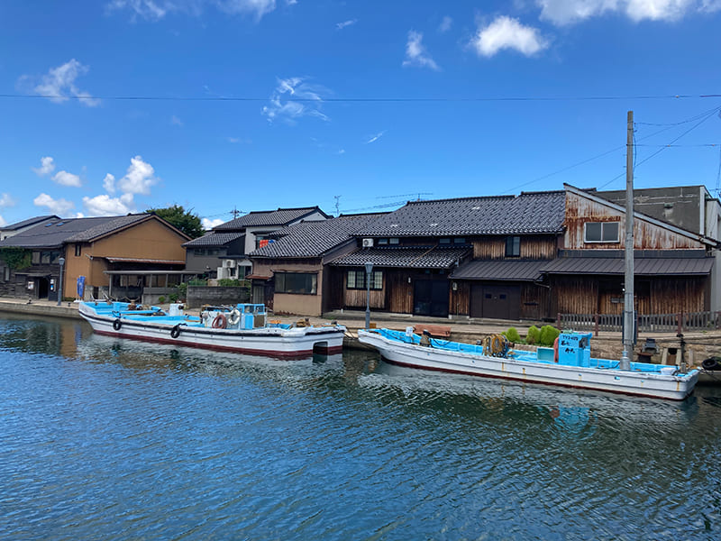 射水市　内川