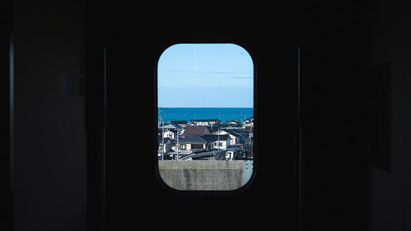 新幹線　車窓