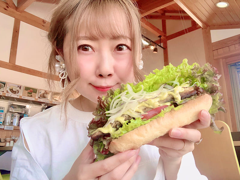 サバサンド　筆者