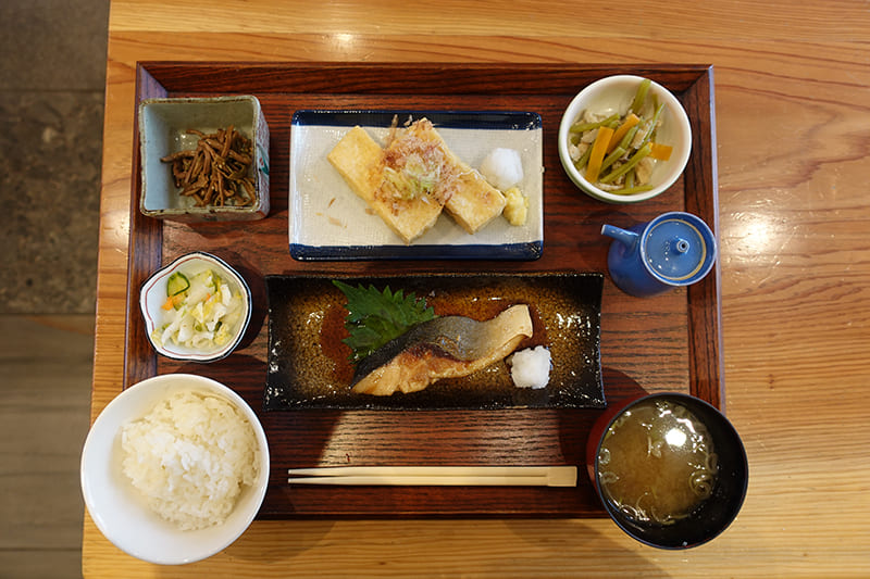 おもてや定食