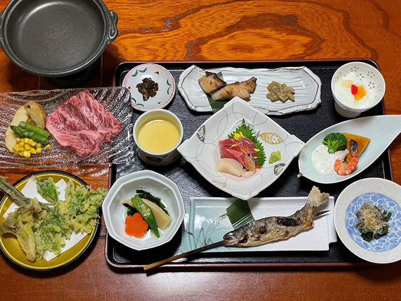 夕食