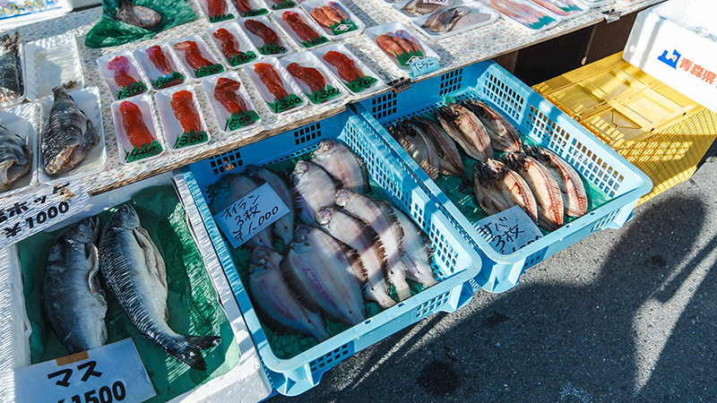 館鼻岸壁朝市